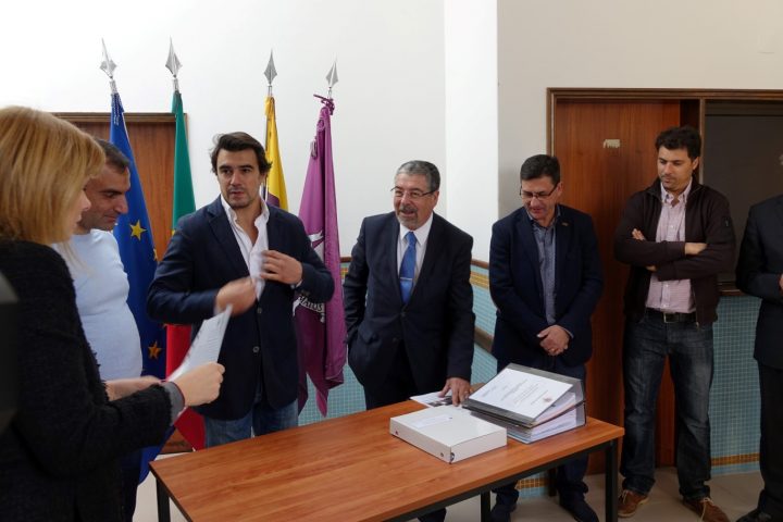 consigano muros e suportes 40